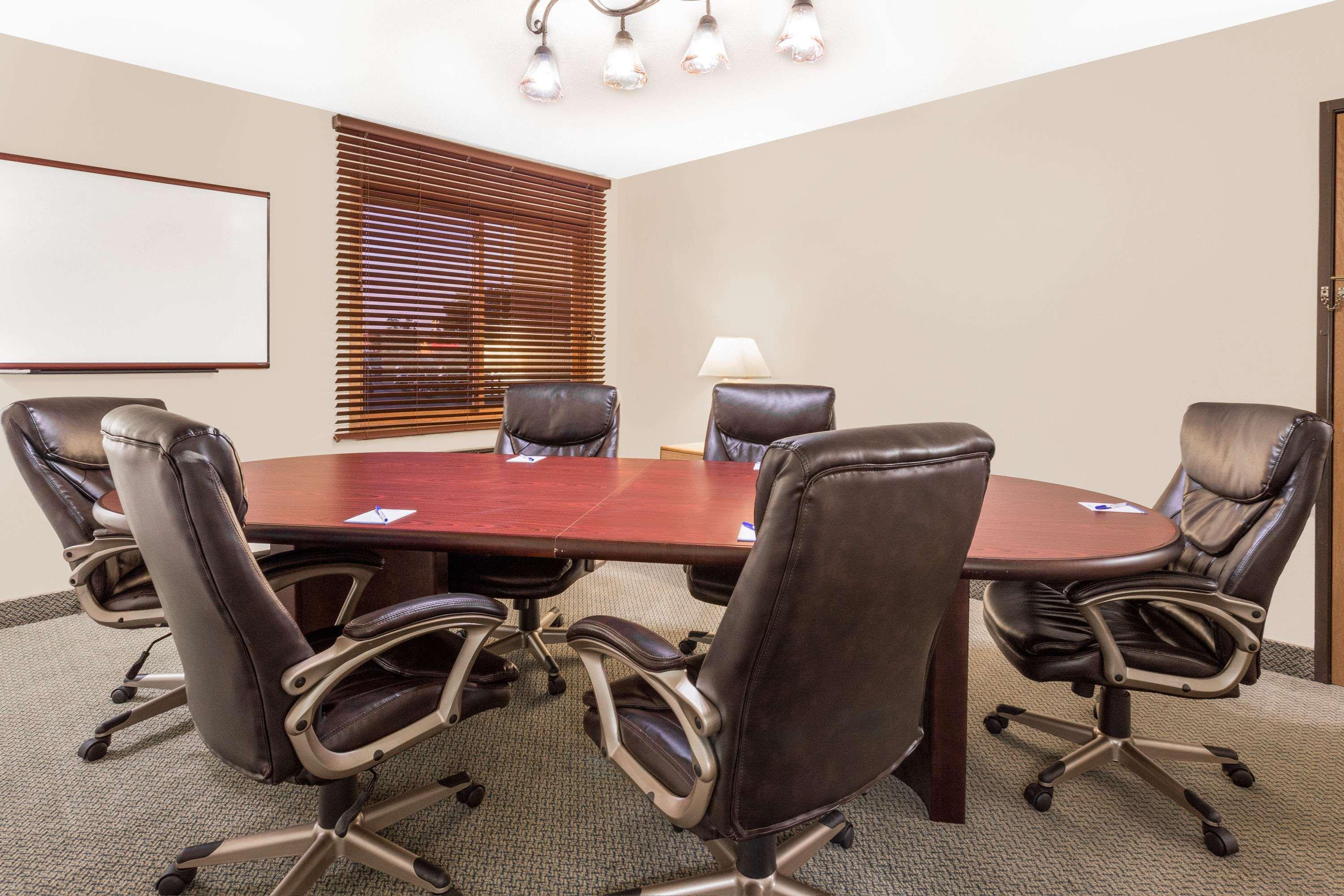 Baymont By Wyndham Green Bay Bagian luar foto