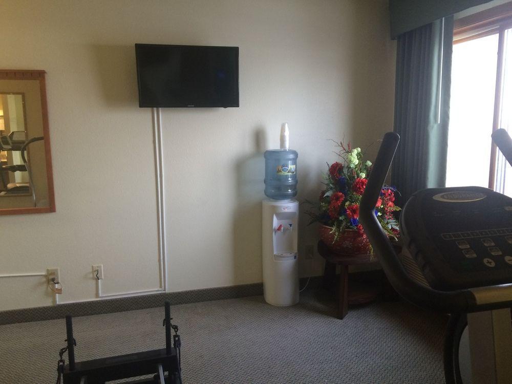 Baymont By Wyndham Green Bay Bagian luar foto